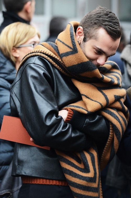 Blanket coat, la moda del cappotto coperta 
