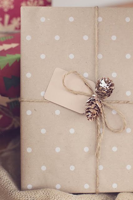 Idee semplici fai da te per pacchetti di Natale