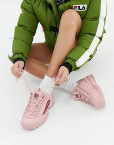 chunky sneakers outfit